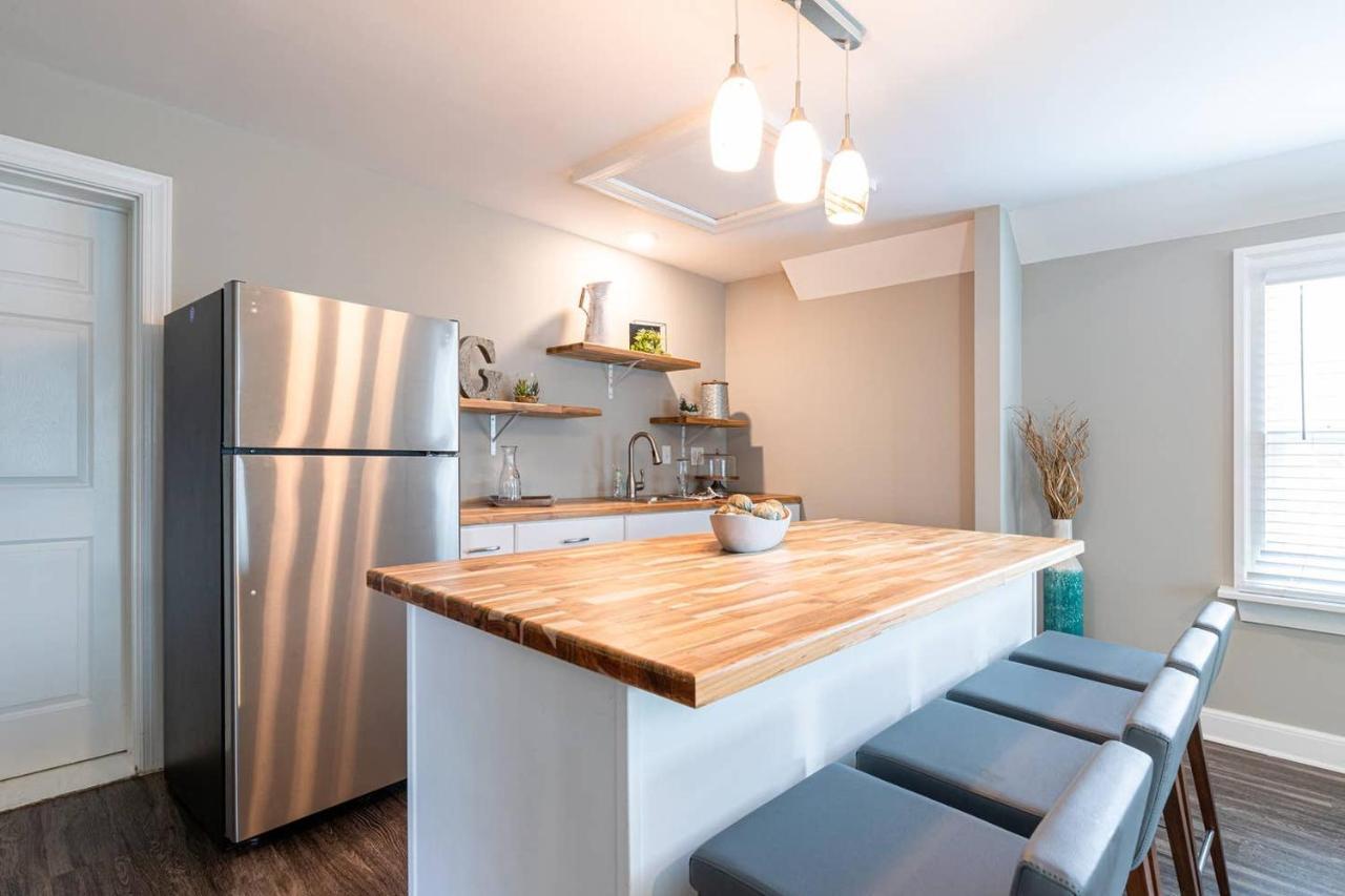 Carytown Living With *Pool And Gym* Apartment Richmond Exterior photo